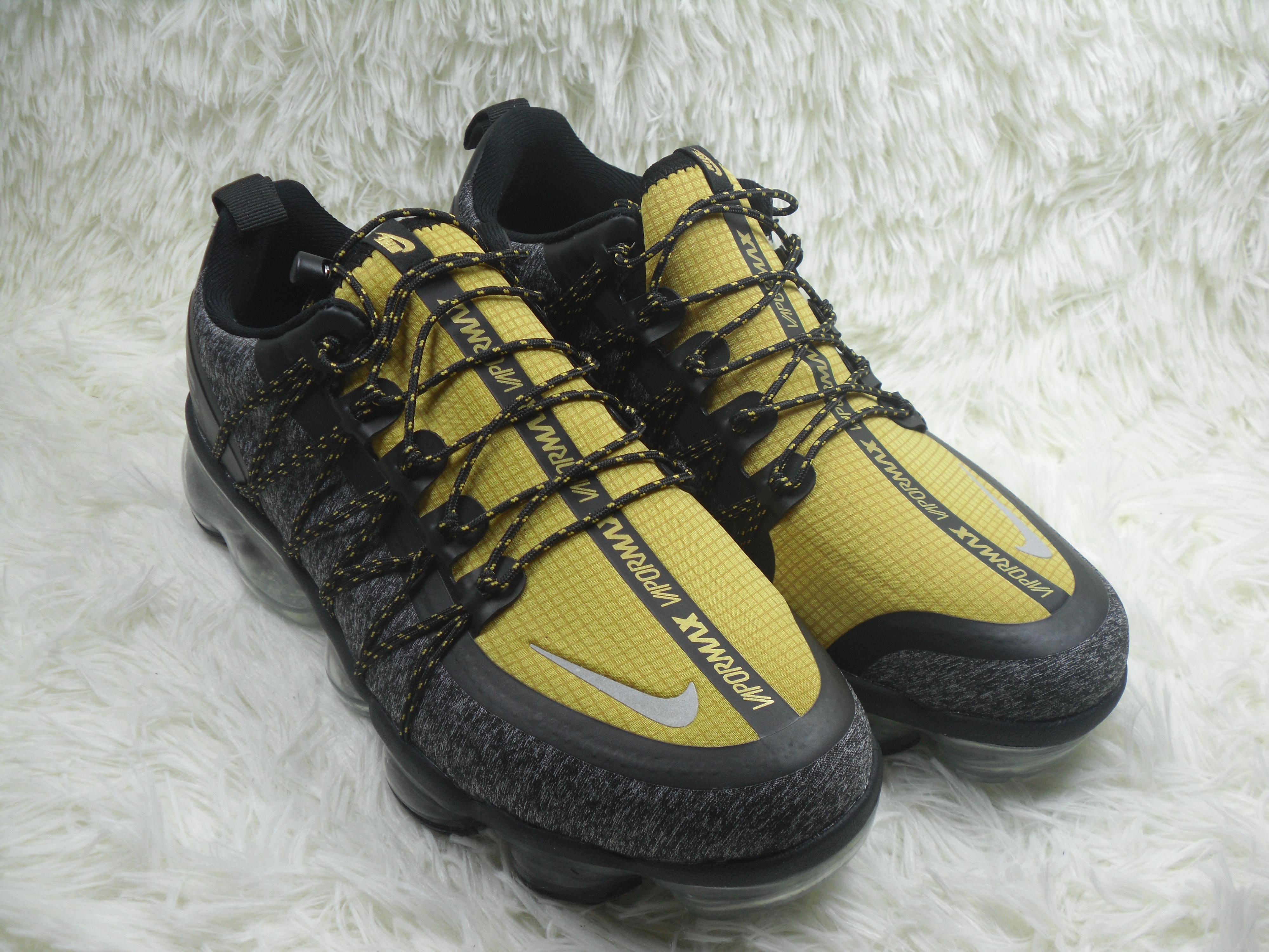 NIKE SP W Air VaporMax Run Utlty Black Yellow Shoes - Click Image to Close